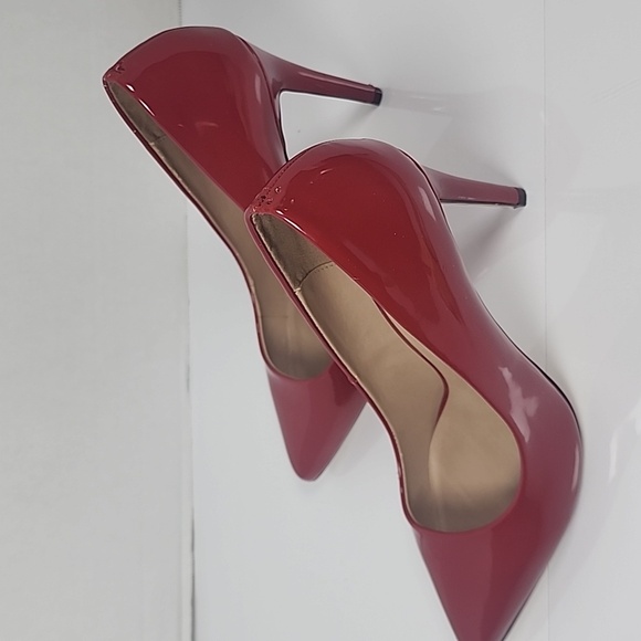 ❤️2/$22 Mix No. 6 Women Red Patent Pointed Toe Pumps Heel Size 8.5 - Picture 1 of 12